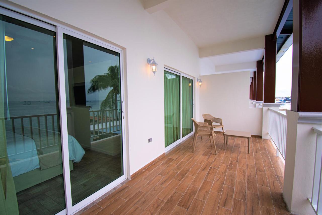 Bartolome Oceanfront Suites Isla Mujeres Exterior photo