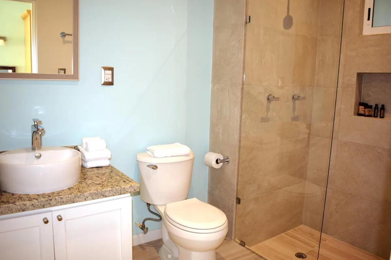 Bartolome Oceanfront Suites Isla Mujeres Exterior photo