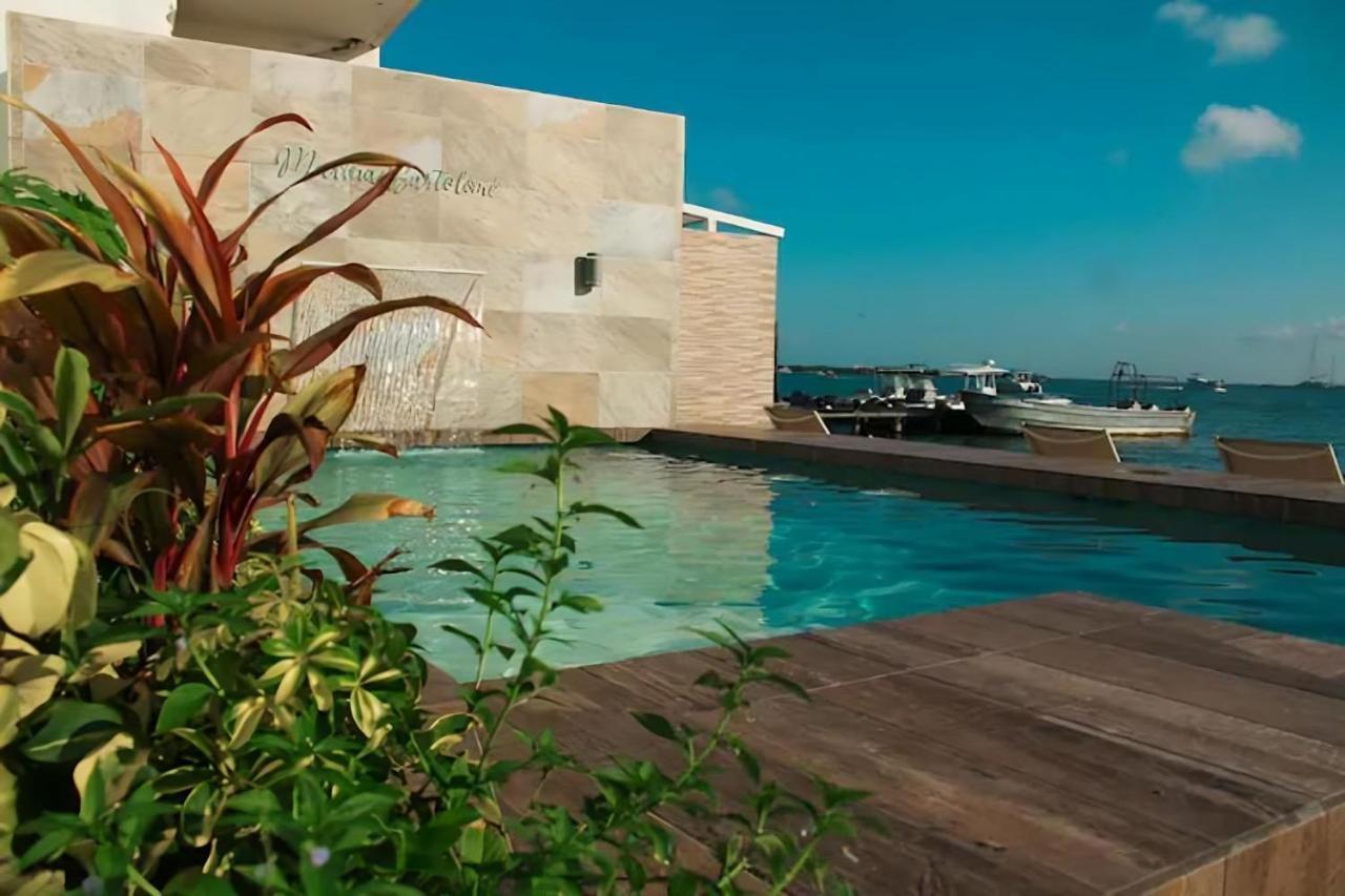 Bartolome Oceanfront Suites Isla Mujeres Exterior photo
